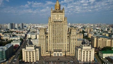 Υπουργείο Εξωτερικών της Ρωσίας: Συνιστούμε στον Πρόξενο της Ουκρανίας να εγκαταλείψει τη χώρα